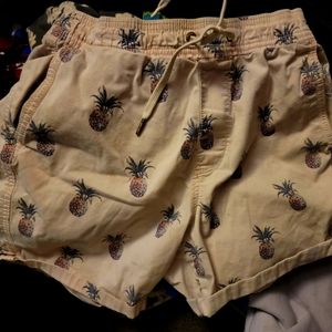 Hollister Pineapple shorts